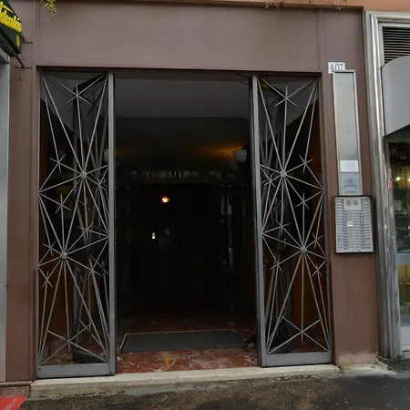 Gregorio VII - Deliziosa Sistemazione A Due Passi Da San Pietro Bed & Breakfast 2*